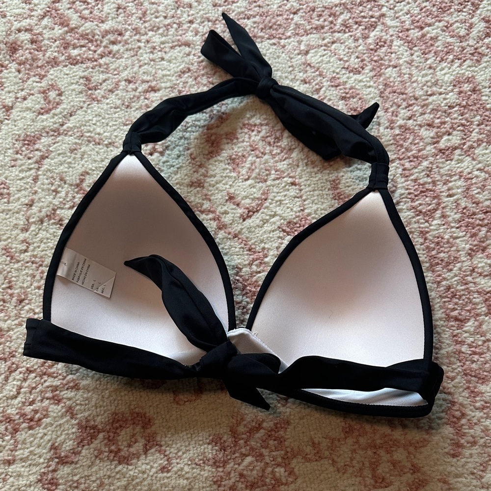 Elegant Black Halter Bikini Top - Picture 2 of 2